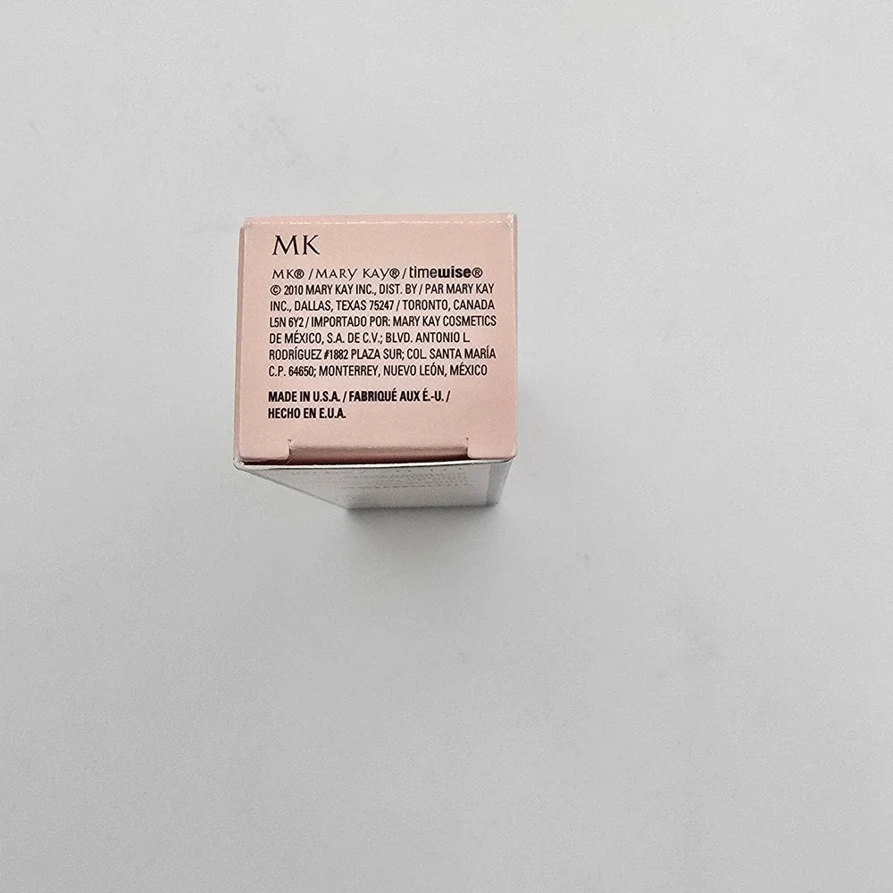 Mary Kay TimeWise Matte-Wear Liquid Foundation Ivory 5 Oil-Free 1 fl oz New Box